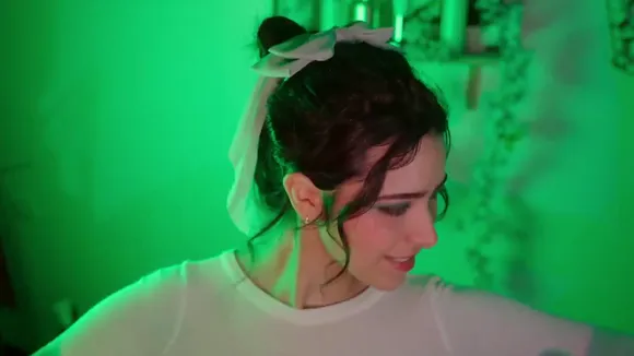 Asmrglow White Top Tease OnlyFans Video Leaked