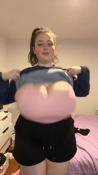 Astar_xo Pink Bra Tease OnlyFans Video Leaked