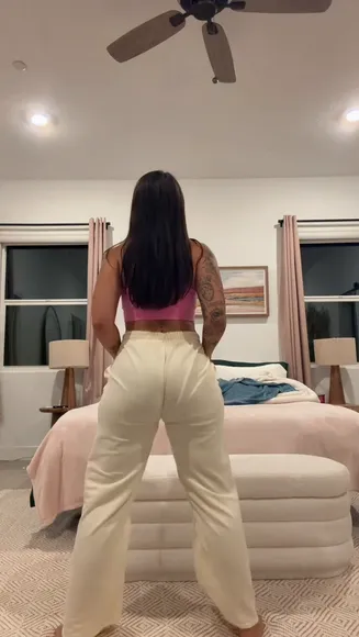 astr0girll... video thumbnail