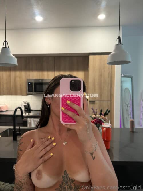 Astr0girll... Exclusiva filtración de OnlyFans desnuda #15040056