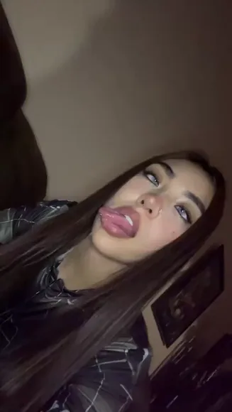 Atowerss Tongue Out Tease OnlyFans Video Leaked