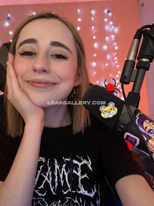 Atwentysomethingloser Exclusive Leaked Nude OnlyFans #14662581