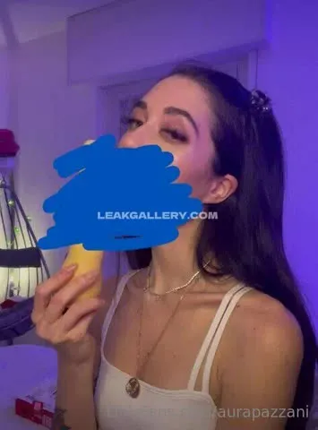 Aurapazzani White Bra Tease OnlyFans Photo Leaked