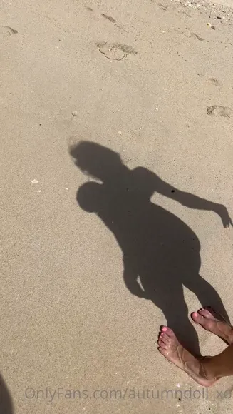 Autumndoll_videos Barefoot Sand Shadow Play OnlyFans Video Leaked
