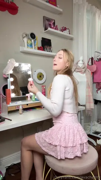 Avacherrry Topless Tit Play OnlyFans Video Leaked