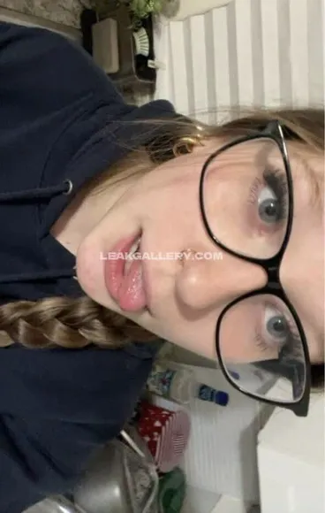 Avarodes Exclusive Leaked Nude OnlyFans #15427158