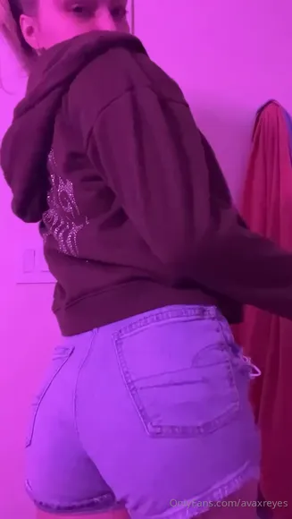Avaxreyes Shiny Bikini Reveal OnlyFans Video Leaked
