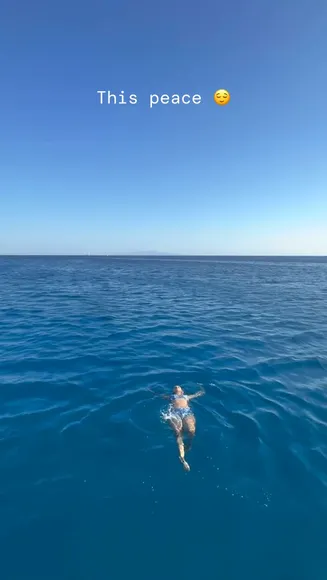 Avneetkaur_13 Bikini Ocean Float OnlyFans Video Leaked