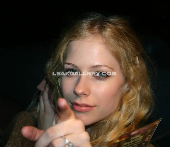 Avrillavigne Exclusive Leaked Nude OnlyFans #13665375