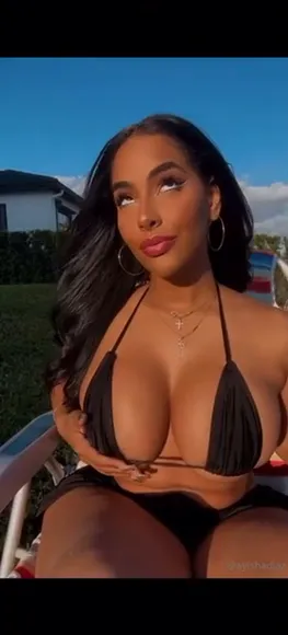ayishadiaz video thumbnail
