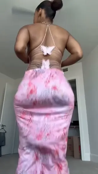 Aylathegoddess Butterfly Bra Back View OnlyFans Video Leaked