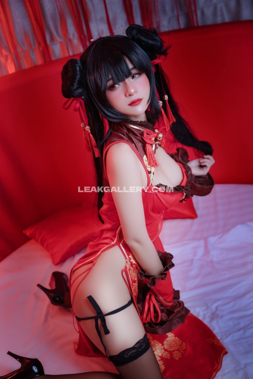 Azami Red Cheongsam Tease OnlyFans Photo Leaked