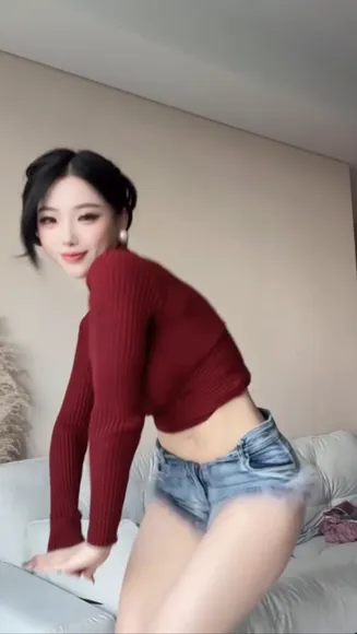 Babyondanger Red Crop Top Dance OnlyFans Video Leaked