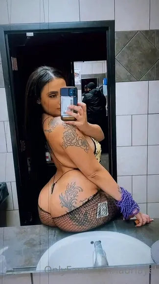 Baddies_galleryy Fishnet Thong Ass Pose OnlyFans Video Leaked