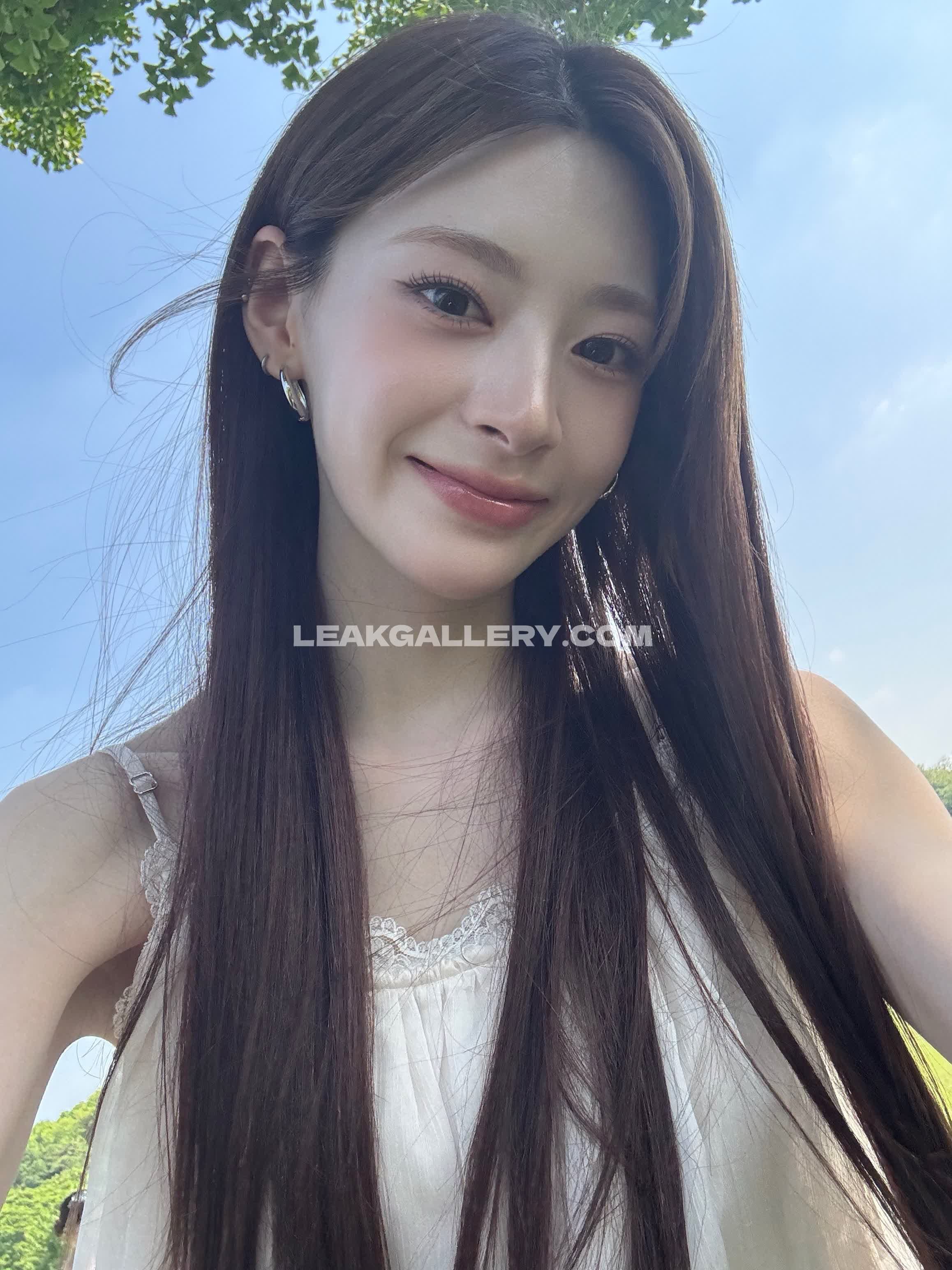 Baesuminiee / stayc Exklusiv geleakte Nacktbilder von OnlyFans #12965000