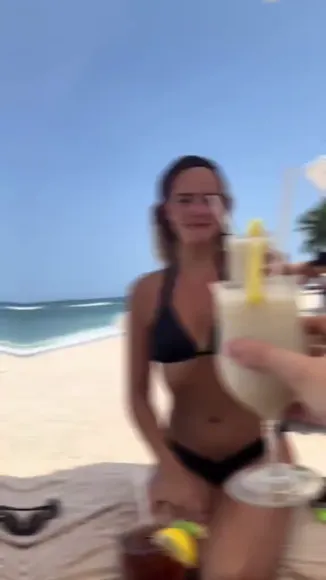 Baileemadison Black Bikini Beach Pose OnlyFans Video Leaked