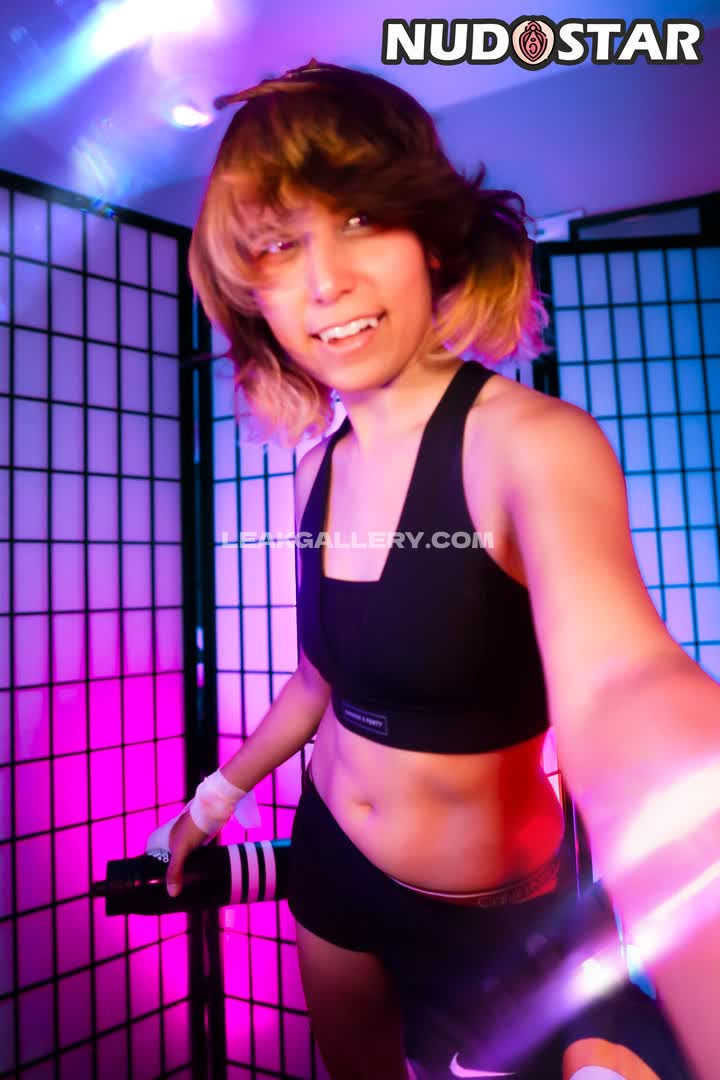 Bananahpeel Exclusive Leaked Nude OnlyFans #13519398
