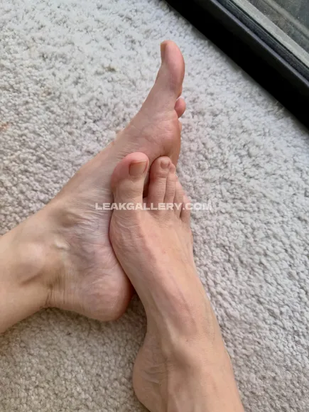 barearchedbeauty