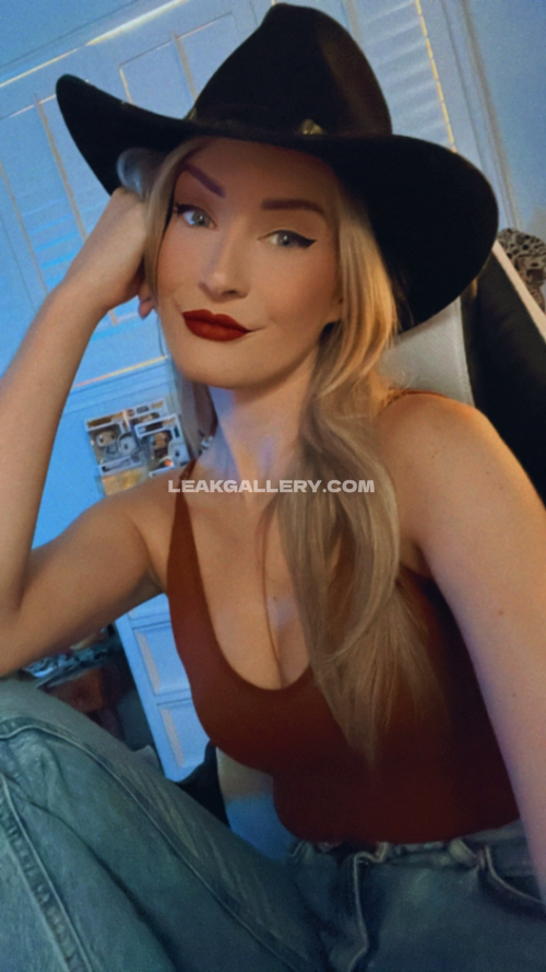 Basicwitgirl Cowboy Hat Tease OnlyFans Photo Leaked