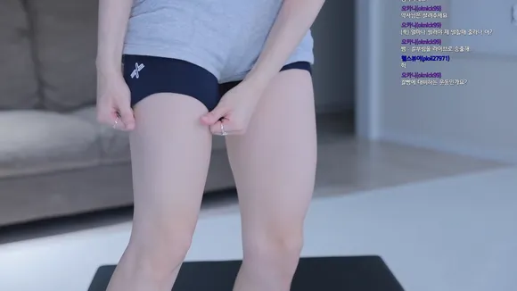 Bbang_eu Legging Stripping Tease OnlyFans Video Leaked