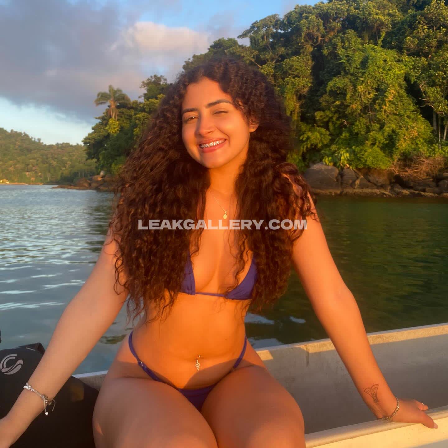 Beatrizleonee / beatriz_leone Exclusive Leaked Nude OnlyFans #13102070