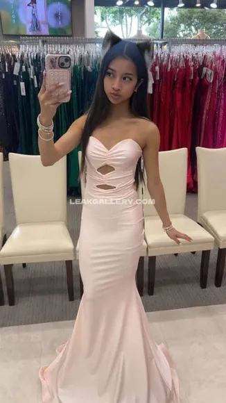 Bella_luu Exclusive Leaked Nude OnlyFans #15904739