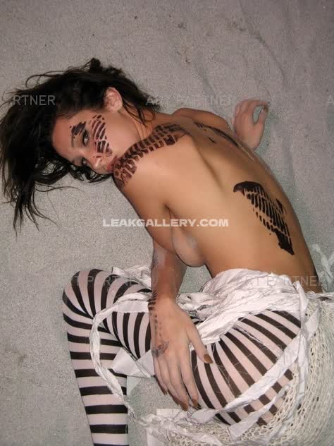 Bellahadid Exclusive Leaked Nude OnlyFans #13099128