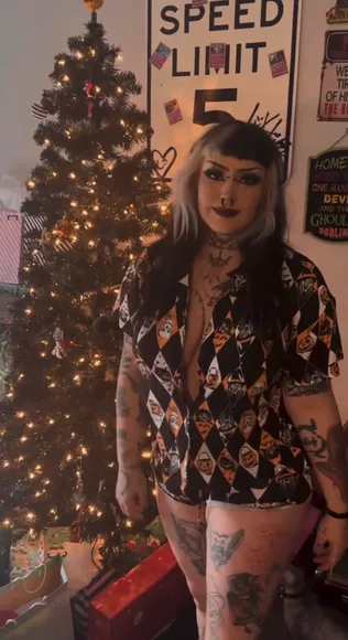 Bellaluuna Halloween Print Top OnlyFans Video Leaked