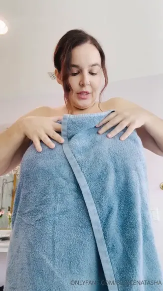 Benicenatasha Towel Drop Tease OnlyFans Video Leaked