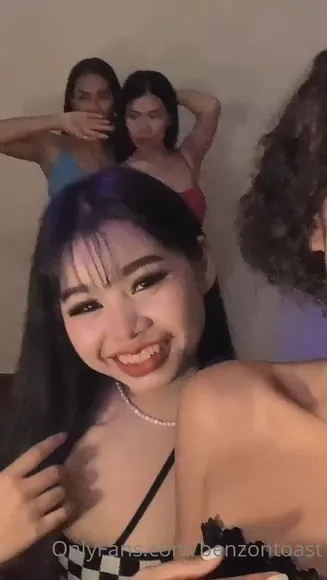 Benzontoast Topless Selfie Smile OnlyFans Video Leaked