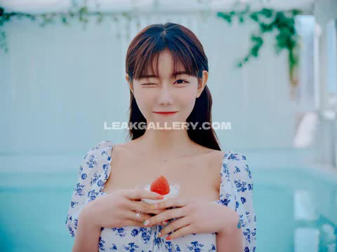 Berry_is_blooming Exclusive Leaked Nude OnlyFans #14888935