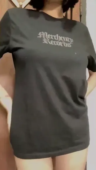 Beyystown T-Shirt Lift Reveal OnlyFans Video Leaked