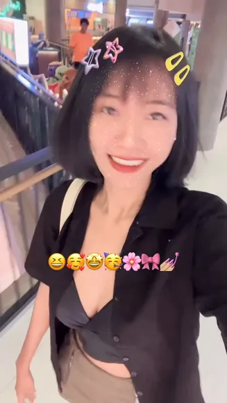 Beyystown Deep V Black Shirt OnlyFans Video Leaked