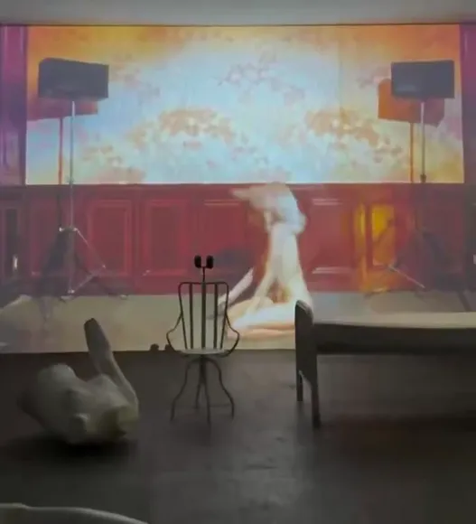 bianca_censori video thumbnail