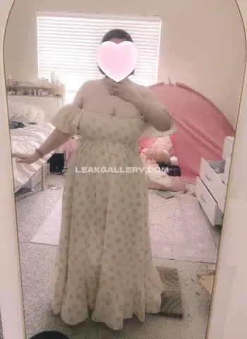 bigtittymothgf