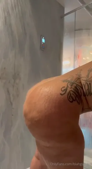 Blahgigi Naked Shower Tease OnlyFans Video Leaked