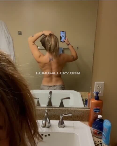 Blakessnider_ Exclusive Leaked Nude OnlyFans #12098778