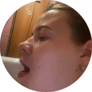 Bloom_w Bare Boobs In Bathtub OnlyFans Video Leaked