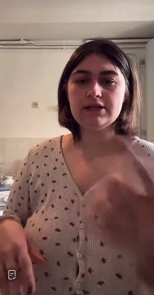 Blumevlt Polka Dot Cardigan Tease OnlyFans Video Leaked