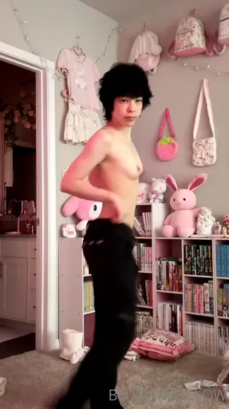 Blushymallow Topless Pants Pull Down OnlyFans Video Leaked