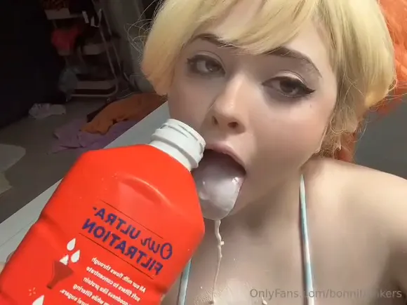 Bonbibonkers Spilling White Liquid OnlyFans Video Leaked
