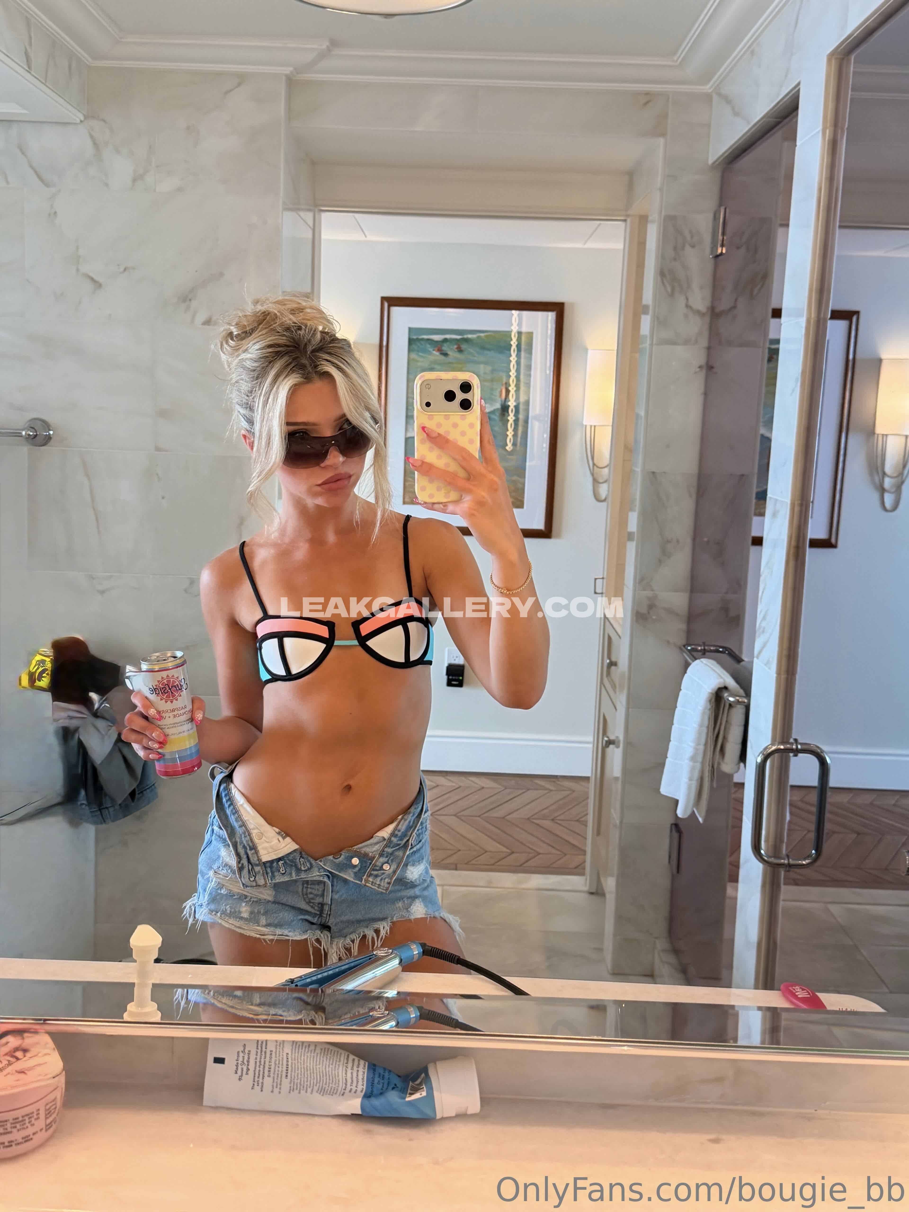 Bougiebb / bougie_bb Exclusive Leaked Nude OnlyFans #13214377
