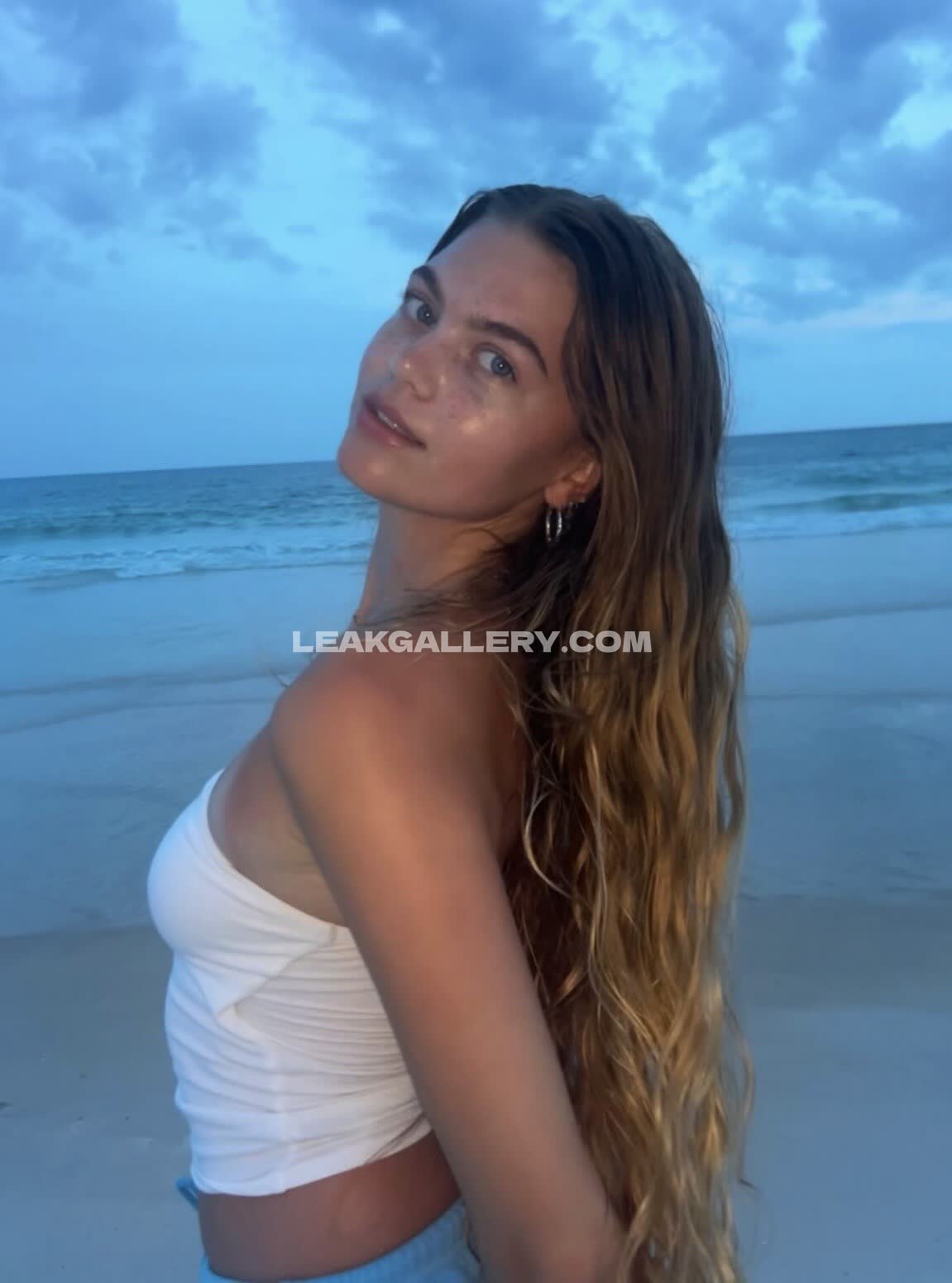 Bradpittsgf Exclusive Leaked Nude OnlyFans #12753885