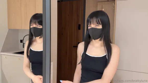 Brattyluna Thong Under Hoodie Tease OnlyFans Video Leaked