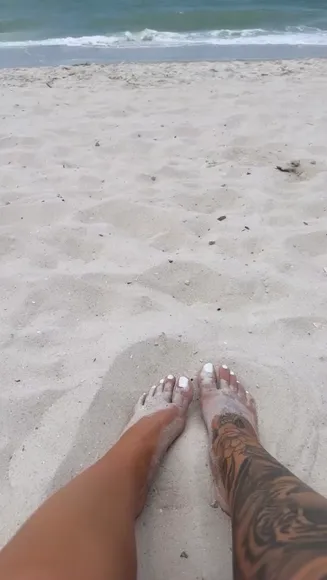 Brazybecca Sandy Toes On Beach OnlyFans Video Leaked