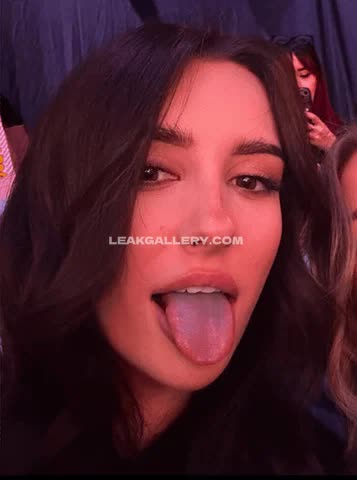 Brieanneroksa Tongue Out Tease OnlyFans Photo Leaked