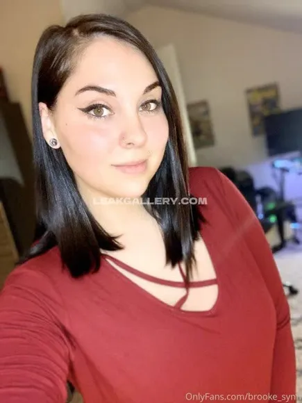 brooke_synn