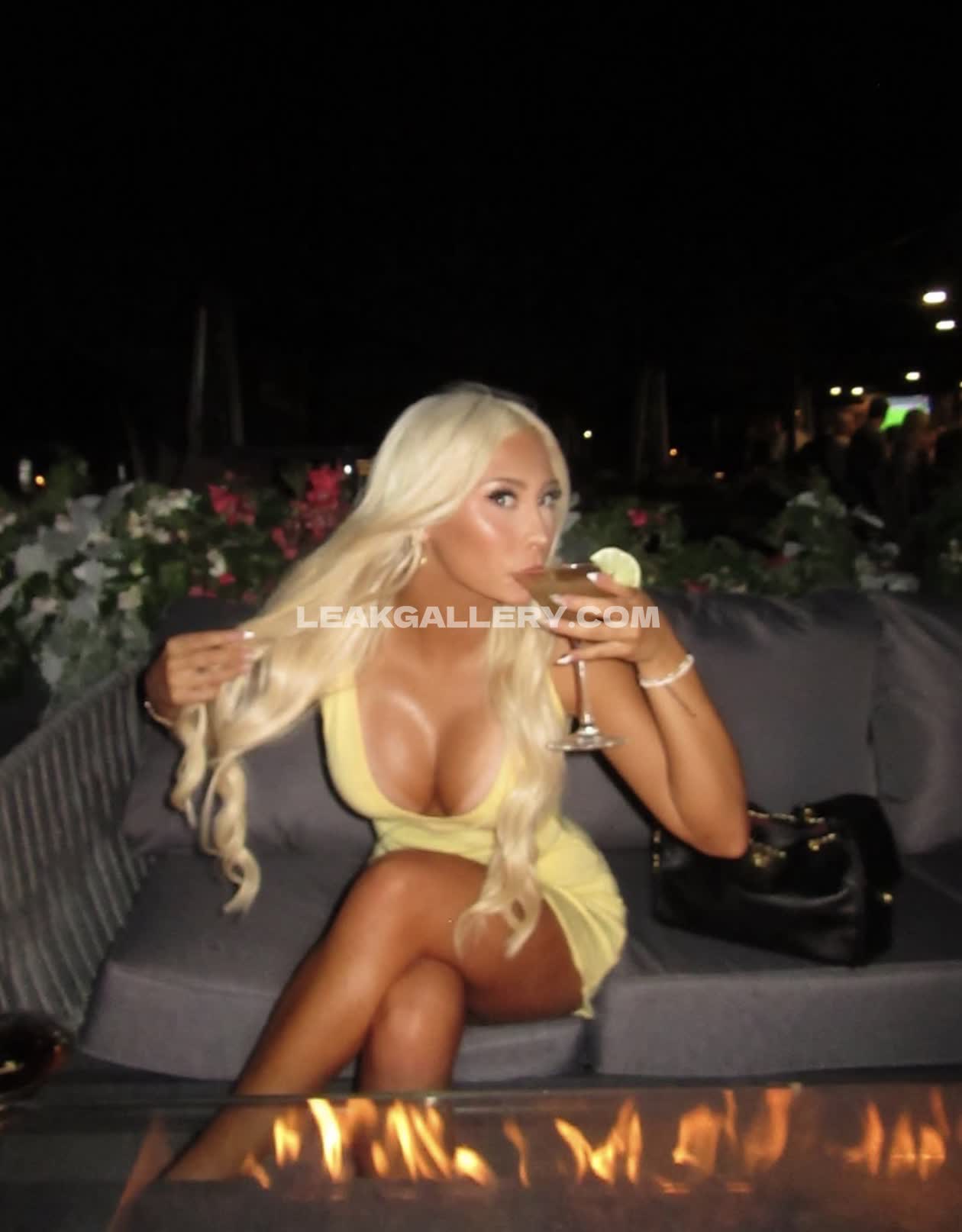 Brookeamayaa / brooke_amaya Exclusive Leaked Nude OnlyFans #13385316
