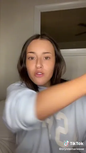Brynnemarieeee Spaghetti Strap Top Tease OnlyFans Video Leaked