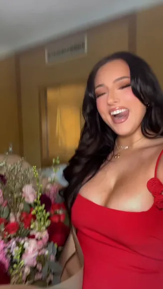 Brynnemarieeee Red Dress Cleavage OnlyFans Video Leaked